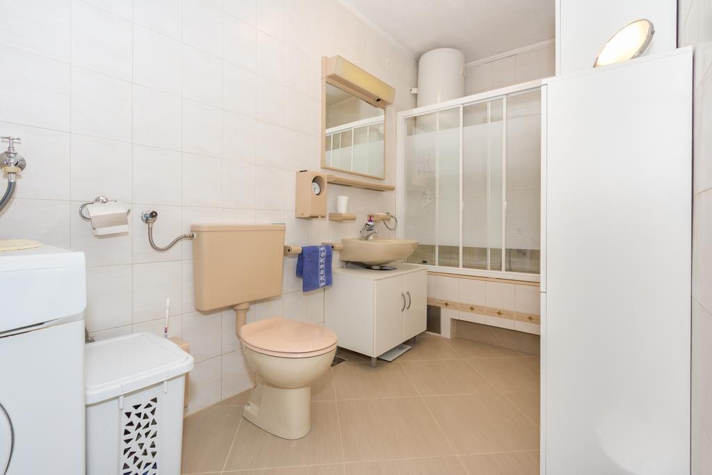 Apartment Ivo Podstrana Buitenkant foto